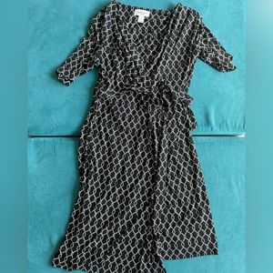 Motherhood Maternity Black Patterned Wrap Dress Size Medium